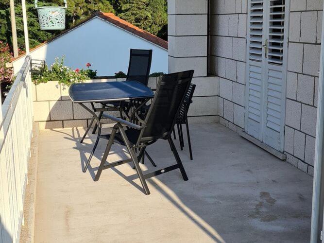 Solvit - Three Bedroom With Terrace Apartment *