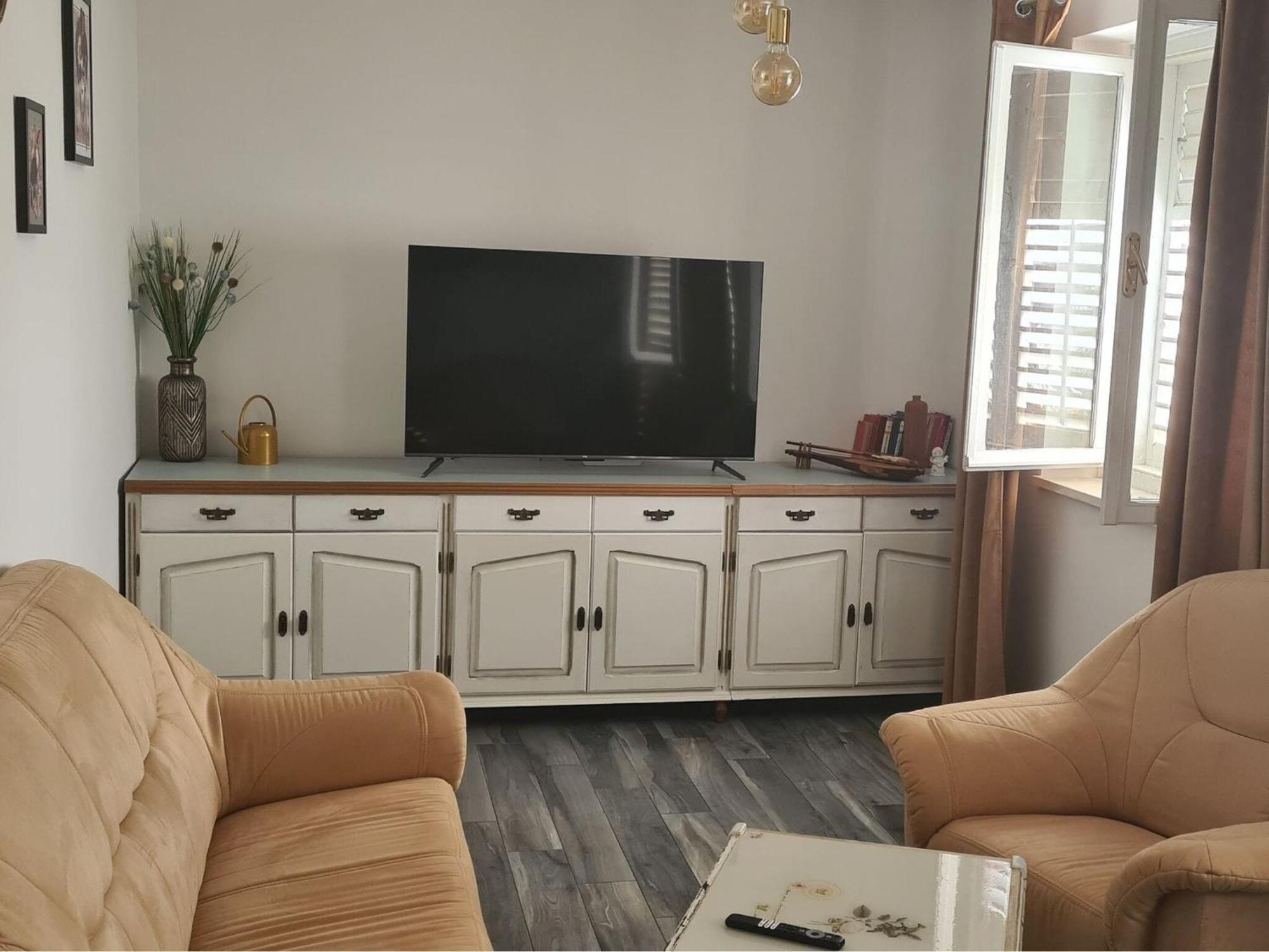 Solvit - Three Bedroom With Terrace