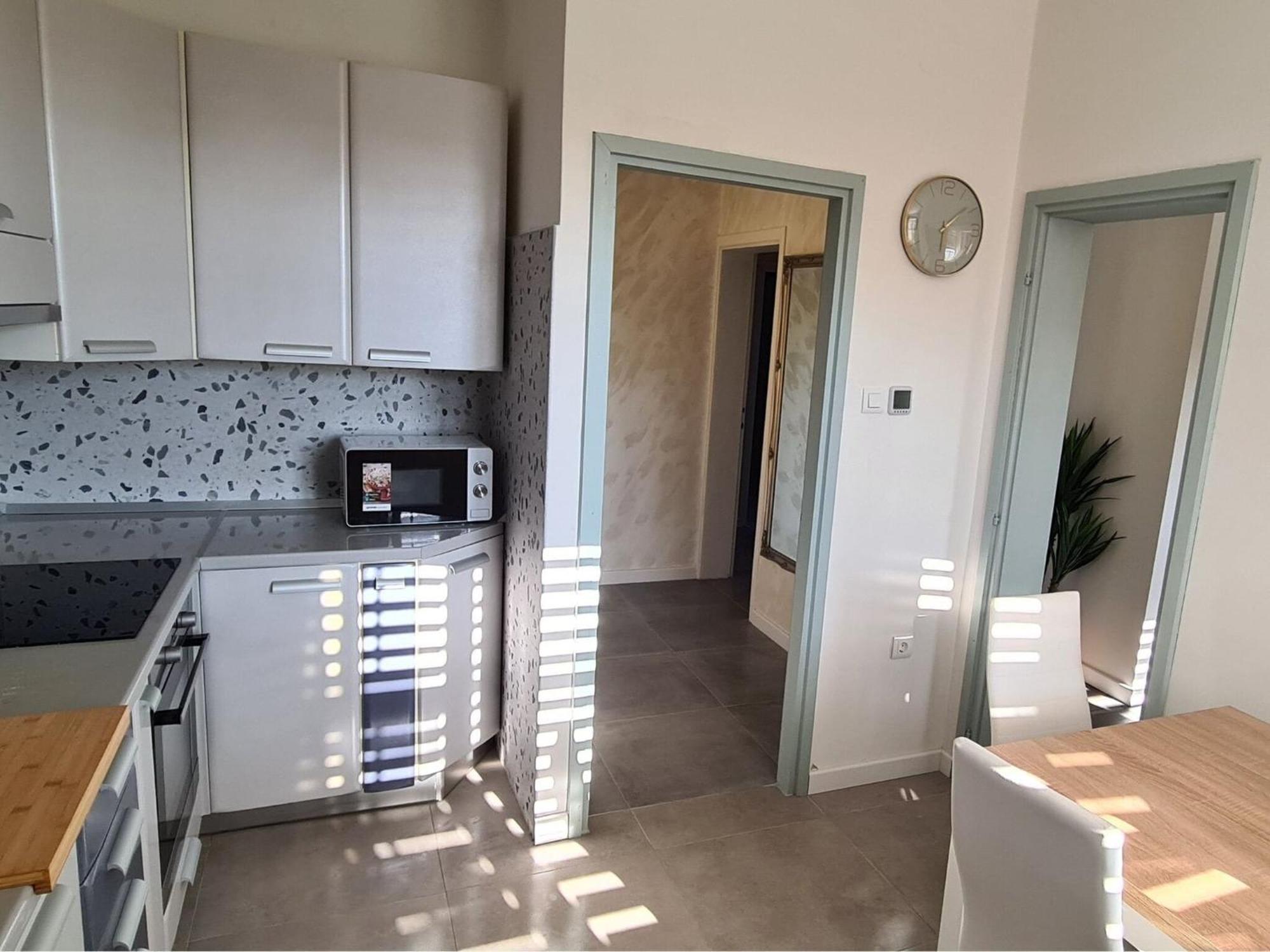 Solvit - Three Bedroom With Terrace Apartment *