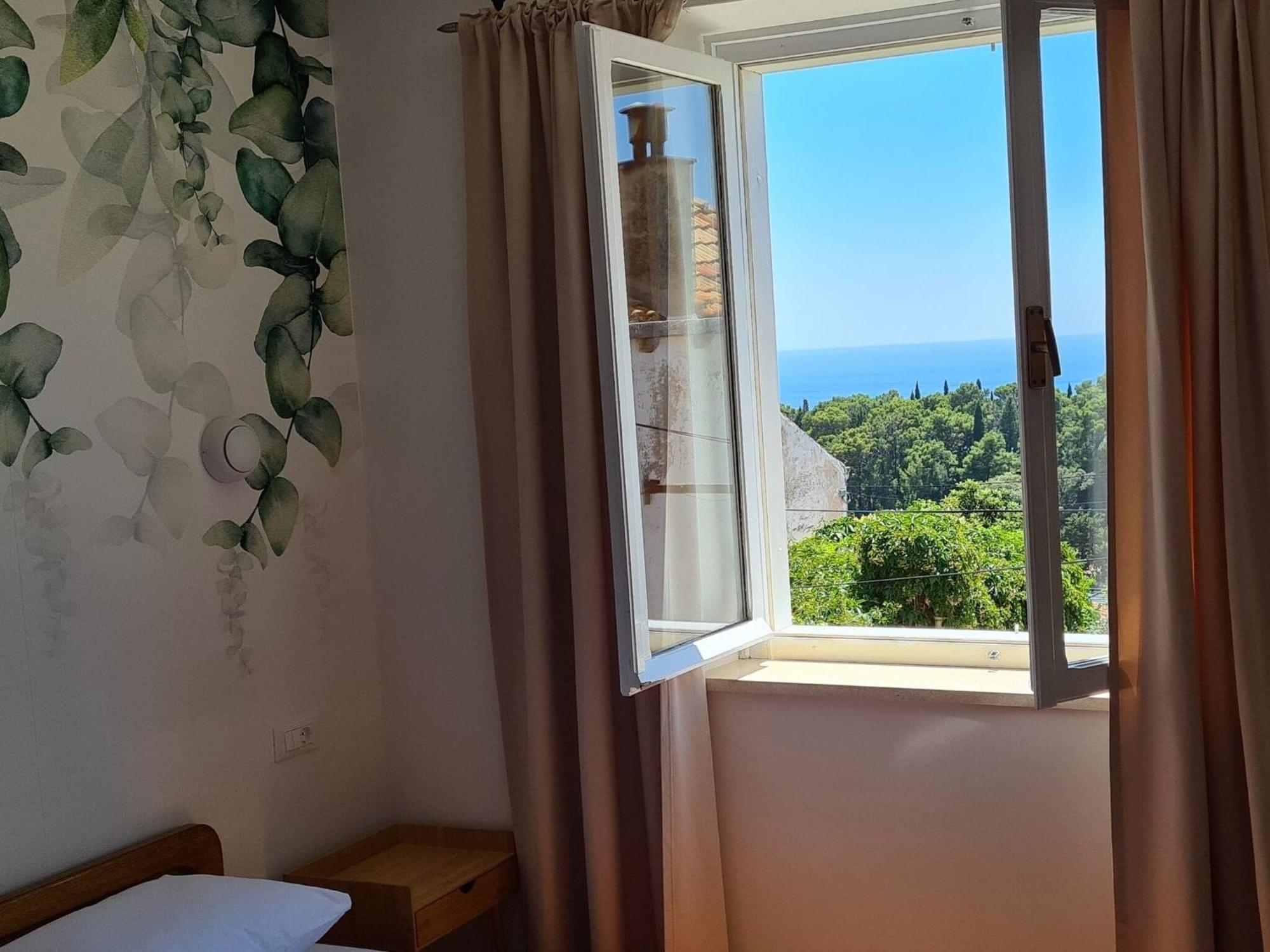 Solvit - Three Bedroom With Terrace Apartment Dubrovnik
